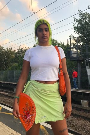 Cherche portefeuille bien garni Mouna - rencontre-Dominatrice-Le Havre